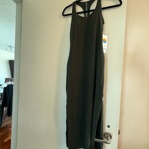 NWT Vuori Halo Racerback Dress Green